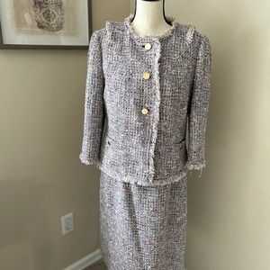 Beautiful Tori Birch suit